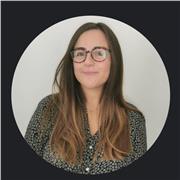 Ragazza diplomata in liceo scientifico tradizionale e laureata in logopedia impartisce ripetizioni ad alunni di scuole elementari, medie e superiori